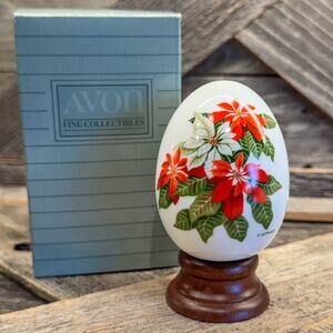 1987 Vintage “Winter’s Treasure” Avon Gifts of Nature Porcelain Egg Collection